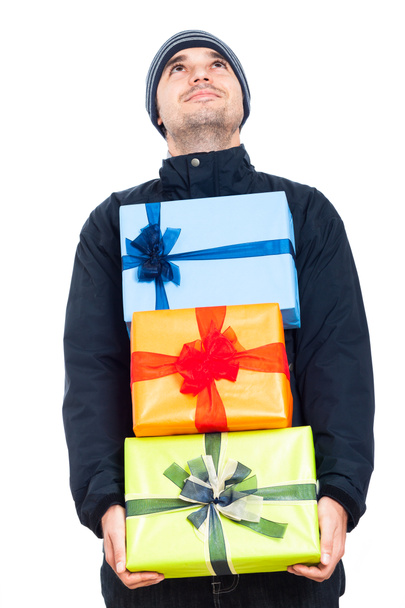 Joyeux homme tenant des boîtes cadeaux de Noël
 - Photo, image
