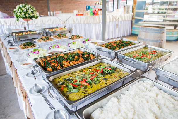 Mnoho druh thajské jídlo v party - Fotografie, Obrázek