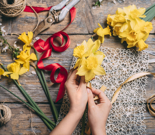 Květinářství, aby kytice Narcis - Fotografie, Obrázek