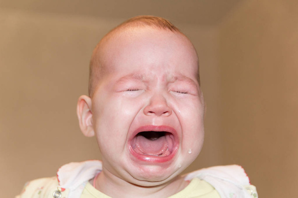 Portret płacz dziecka. Łzy na twarzy - Zdjęcie, obraz