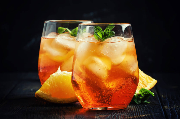 Aperol Spritz cocktail  - Fotó, kép