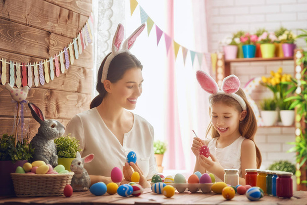 family preparing for Easter - Φωτογραφία, εικόνα