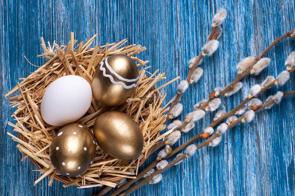 Huevos de Pascua coloreados - Foto, Imagen