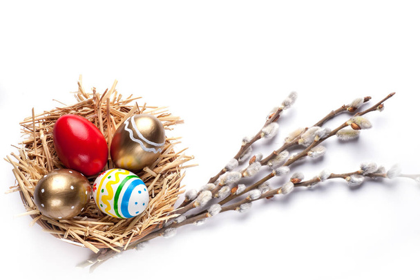 Coloridos huevos de Pascua - Foto, Imagen
