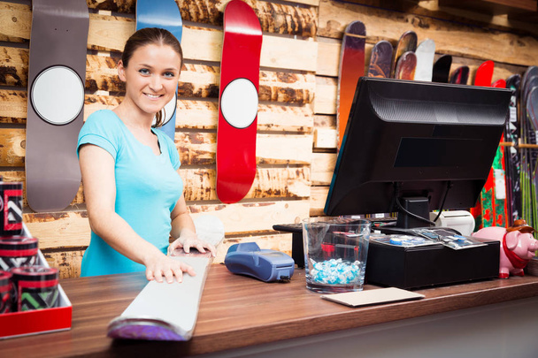 Salesperson In Ski Store - Фото, изображение