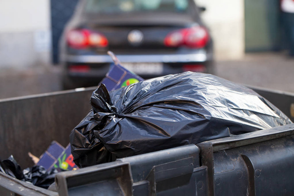 Garbage on a residential area - Φωτογραφία, εικόνα