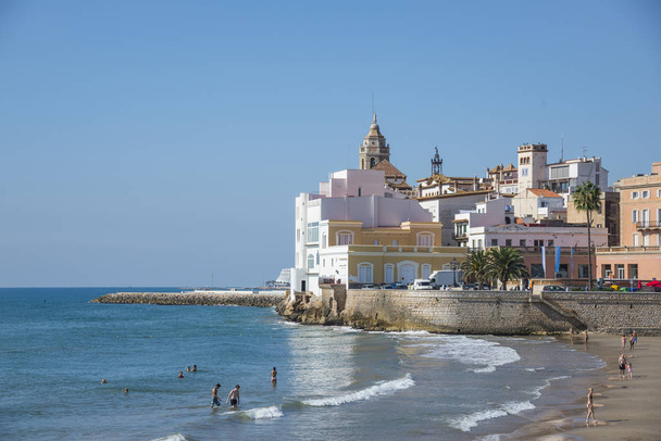 Kilátás a San Sebastian Beach, Sitges, Spanyolország   - Fotó, kép