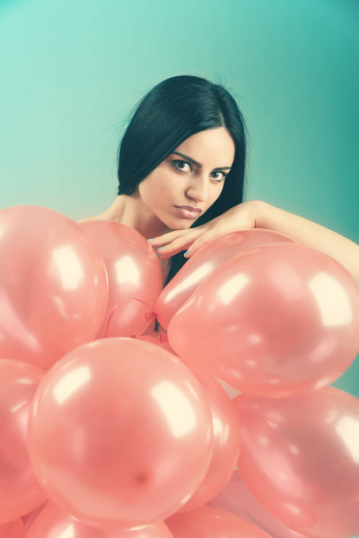 Girl with red balloons - Foto, Imagem