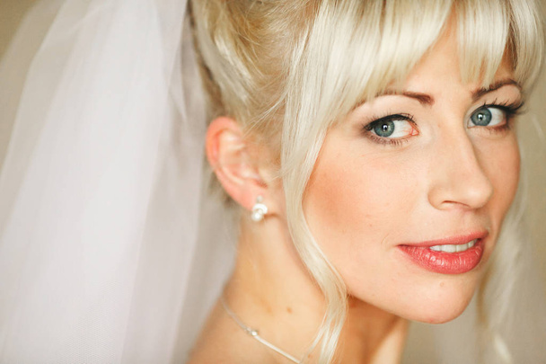 A portrait of a pretty blond bride  - Foto, Imagem