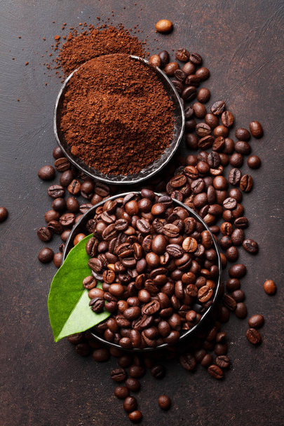 Grains de café et poudre moulue - Photo, image
