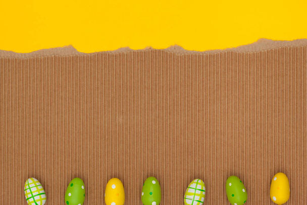 Paper Backgrounds, Patterns, Yellow/Cardboard, Easter Eggs - Foto, Bild