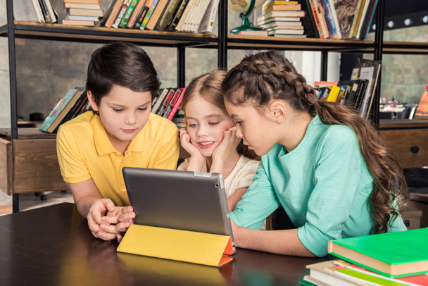 Children with digital tablet - Foto, imagen
