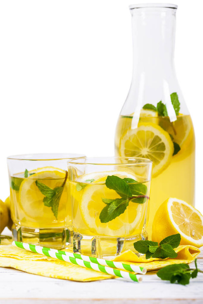 Pití citrónové limonády - Fotografie, Obrázek