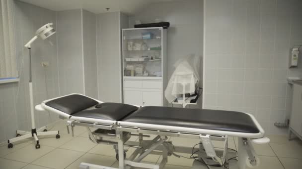 Petite salle d'opération sans personnes
 - Séquence, vidéo