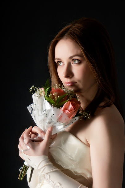 Portrait of an attractive young woman bride - Фото, зображення