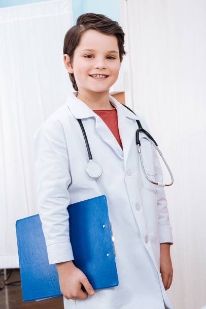 Boy doctor in uniform - Φωτογραφία, εικόνα