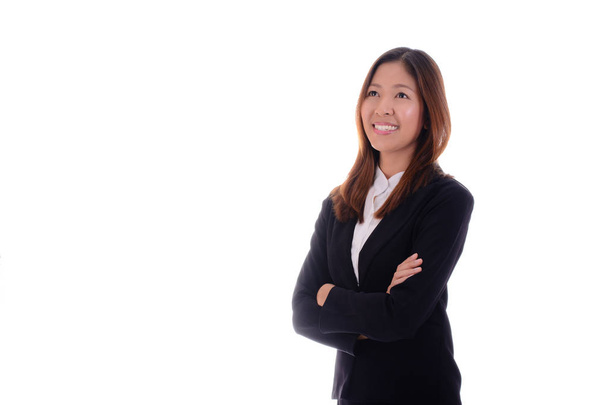 glückliche Geschäftsfrau lächelt und denkt auf weißem Hintergrund - Foto, Bild