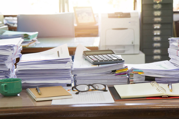 Business Concept, Pile of unfinished documents on office desk, Stack of business paper - Fotografie, Obrázek