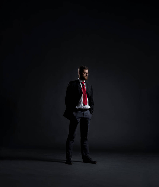 businessman in black suit - Valokuva, kuva