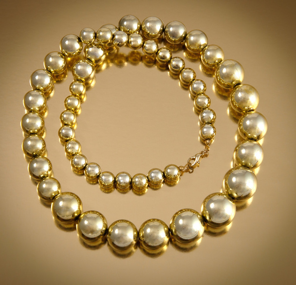 große Perlenkette - Foto, Bild