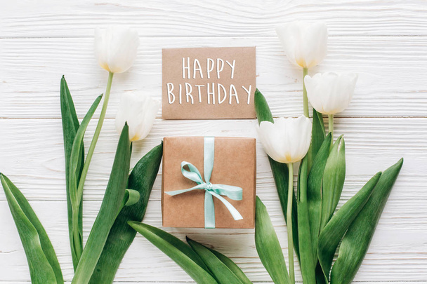 happy birthday text on card - Фото, изображение
