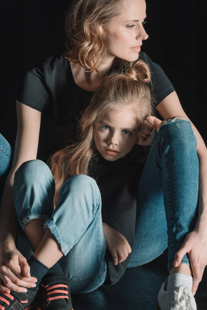stylish daughter and mother   - Zdjęcie, obraz