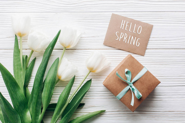 hello spring text - Φωτογραφία, εικόνα