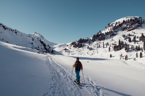 lyžařské túry žena  - Fotografie, Obrázek