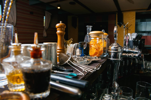 Bartender tools on bar - Fotoğraf, Görsel