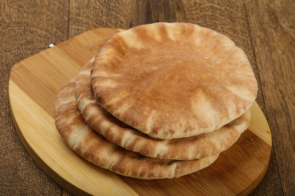 friss pita kenyér - Fotó, kép