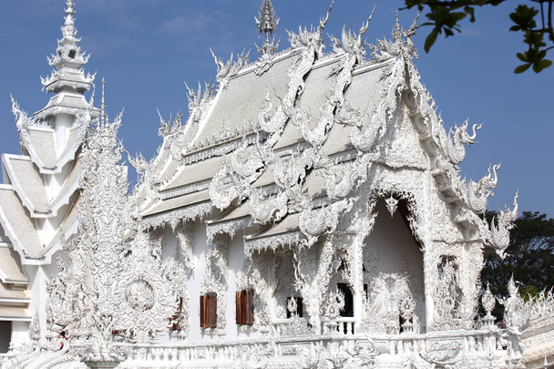 Sculpture, architecture and symbols of Buddhism, Thailand - Фото, изображение