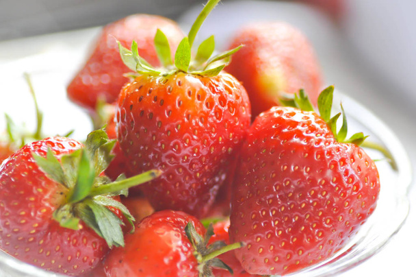 strawberry in the dish - Фото, зображення