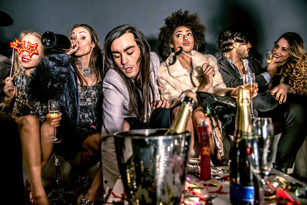 Friends having party in nightclub   - Foto, imagen