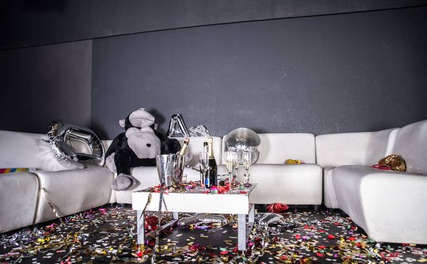 Friends having party in nightclub   - Фото, изображение