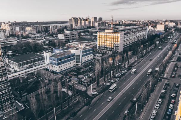 Městská krajina, Voroněžská město v dramatické náladový tónů, Noční panoráma  - Fotografie, Obrázek
