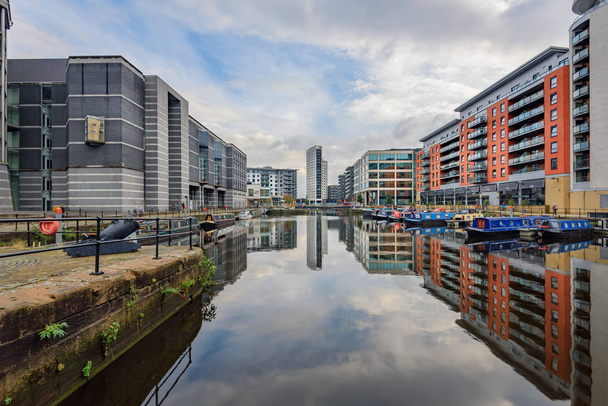 Clarence Dock Liverpool England  - Фото, зображення