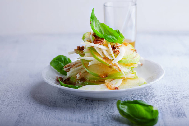Σαλάτα με φινόκιο και μήλο - Φωτογραφία, εικόνα