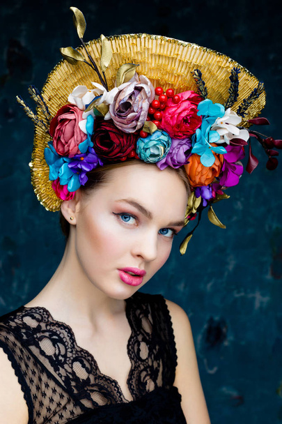 Woman in elegant headdress - Φωτογραφία, εικόνα