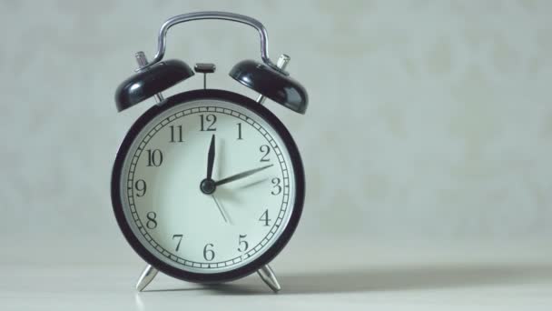 4k Timelapse of retro style clock - Metraje, vídeo