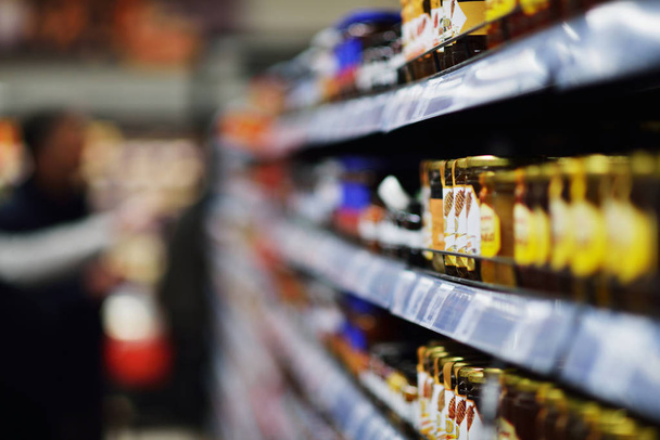 Dairy products in grocery store - Foto, Bild