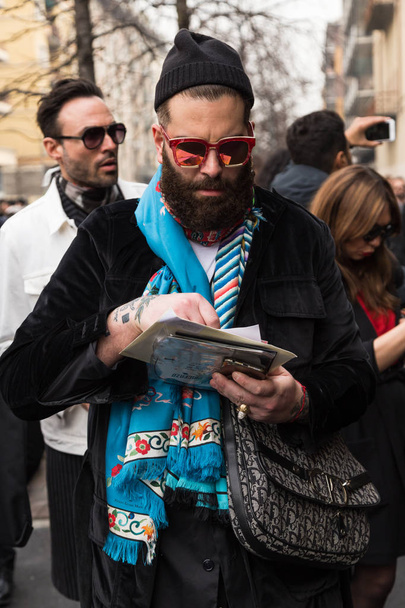 Fashionable man at Milan Women's Fashion Week - 写真・画像
