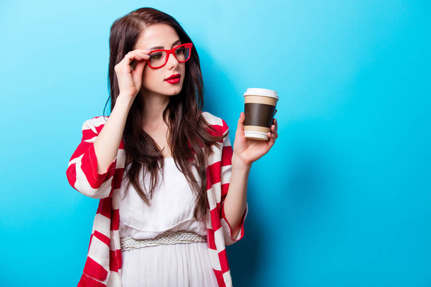nő csésze kávé  - Fotó, kép