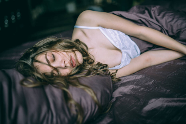 The sleeping beautiful girl - Foto, Bild