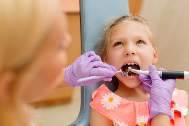 Little Girl At The Dentist - 写真・画像