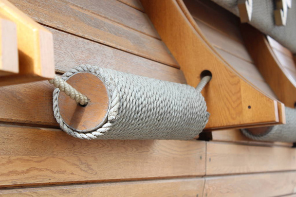 Декоративная катушка веревки
 - Фото, изображение