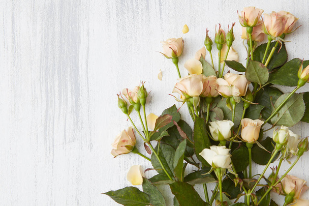 beautiful roses composition - Φωτογραφία, εικόνα