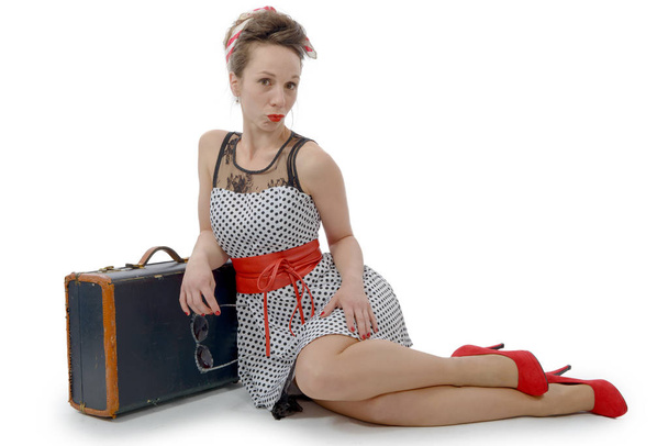 beautiful woman in retro style with suitcase - Fotografie, Obrázek