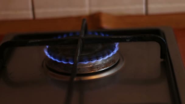 Hořící modré plameny plynový sporák - Záběry, video
