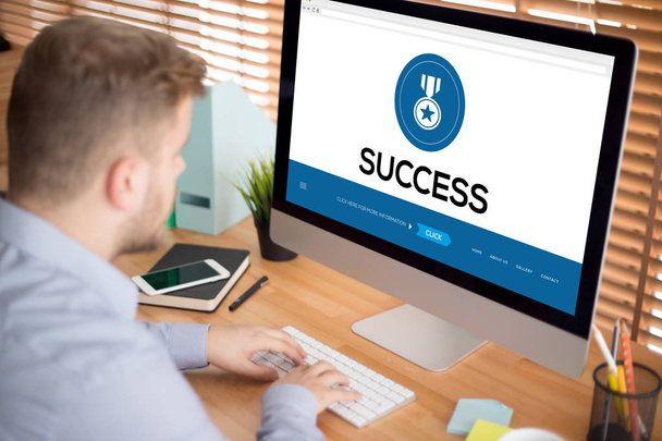 SUCCESS CONCEPT on screen - Photo, Image