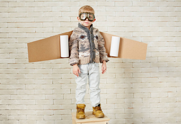 Little boy dreaming to become pilot - Valokuva, kuva